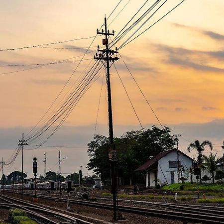 Monica Hotel Yogyakarta Kültér fotó