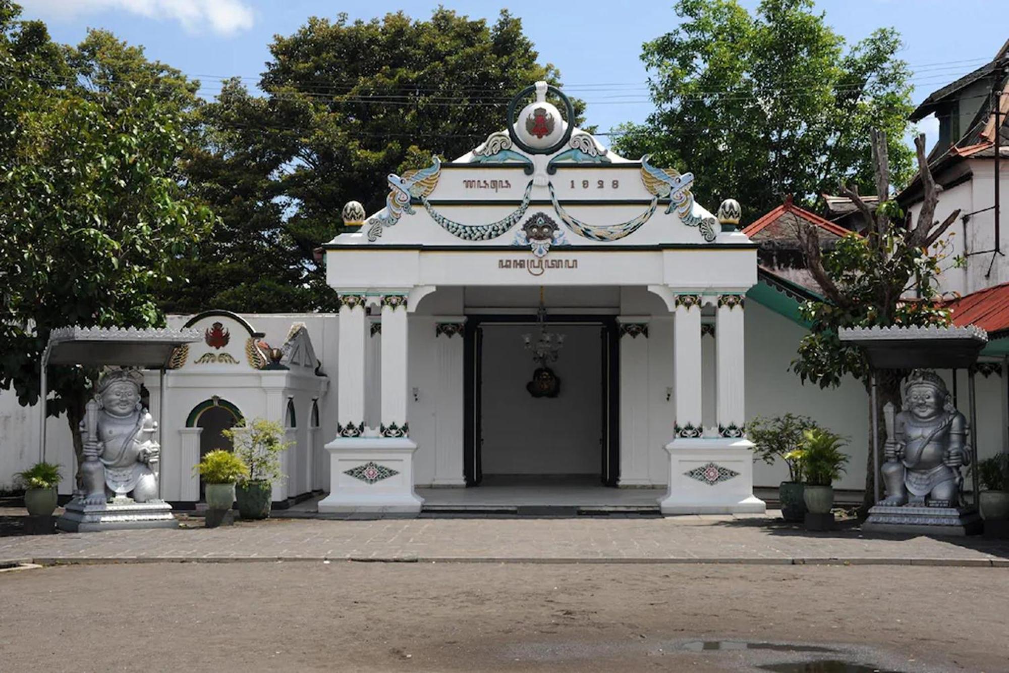Monica Hotel Yogyakarta Kültér fotó